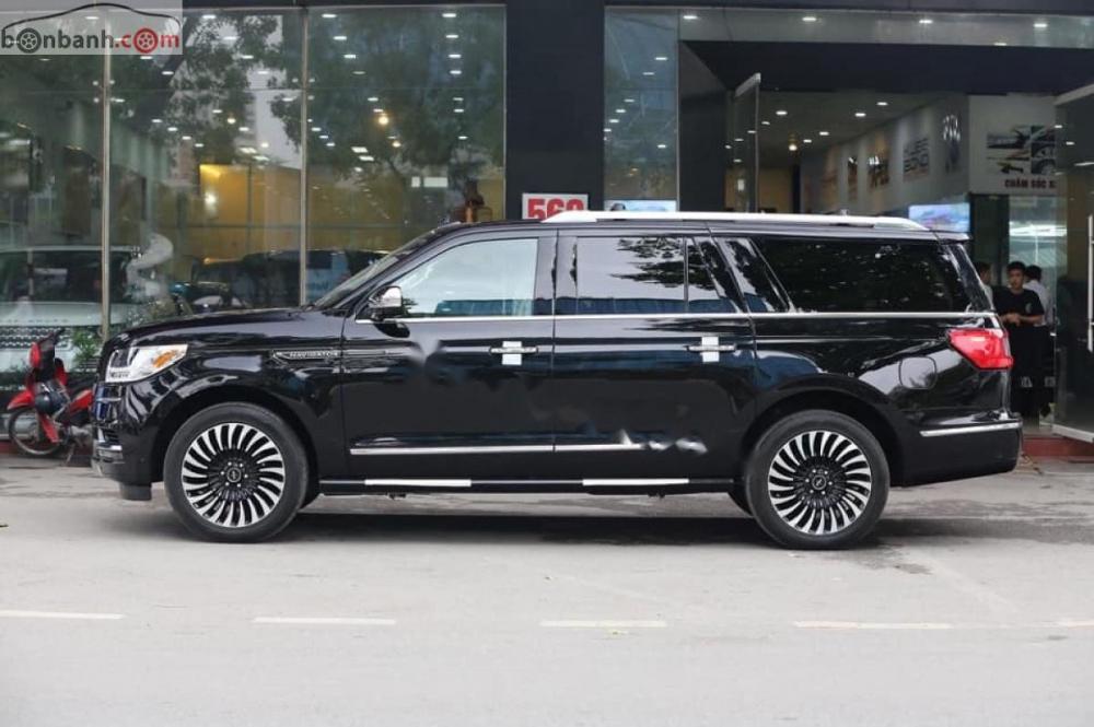 Lincoln Navigator black 2019 - Cần bán xe Lincoln Navigator Black sản xuất 2019, màu đen 