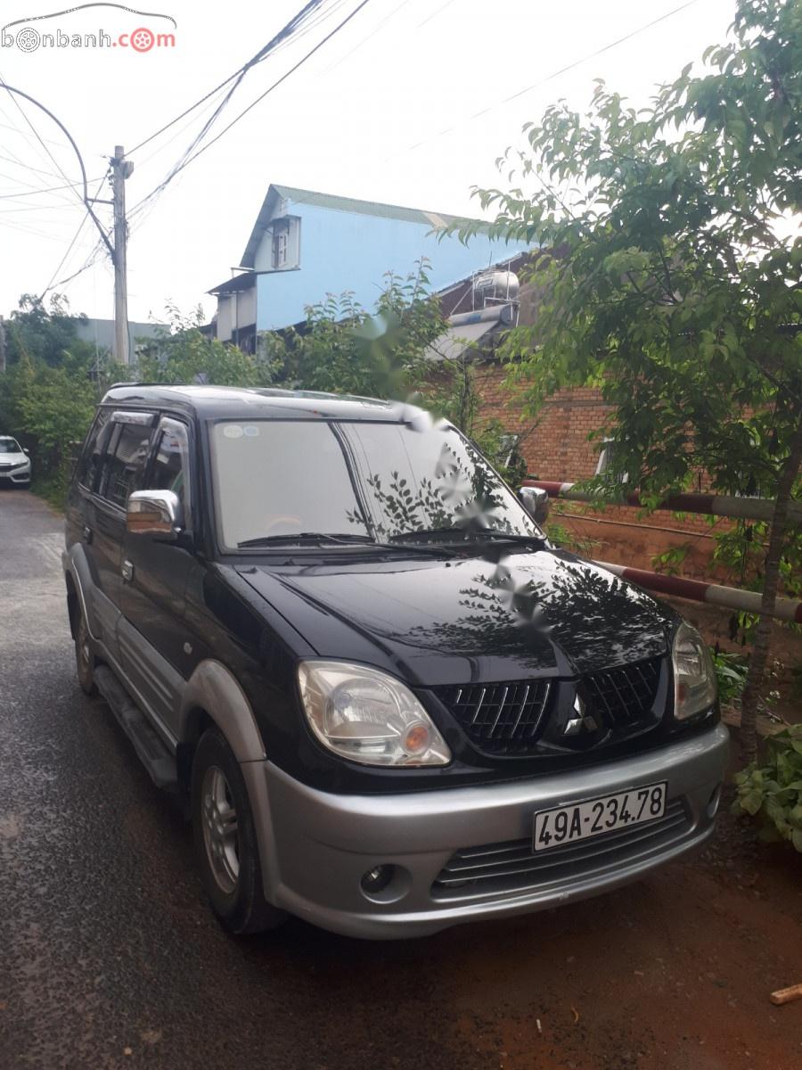 Mitsubishi Jolie MPI 2004 - Cần bán xe Mitsubishi Jolie MPI sản xuất 2004, màu đen, xe cực đẹp, sơn gầm zin