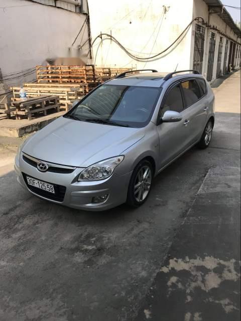 Hyundai i30 CW 2009 - Cần bán xe Hyundai i30 CW 2009, màu bạc