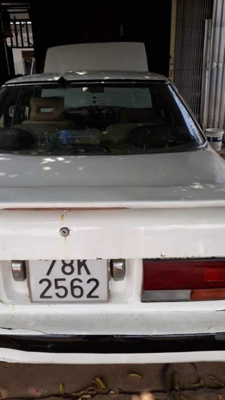 Toyota Corolla altis 1982 - Bán xe Toyota Corolla altis năm sản xuất 1982, màu trắng, xe nhập