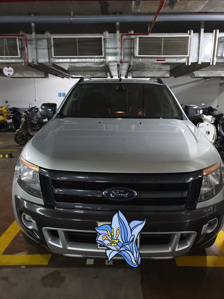 Ford Ranger Wildtrak 3.2L 2015 - Bán Ford Ranger Wildtrak 3.2L đời 2015, màu bạc, nhập khẩu nguyên chiếc, giá chỉ 620 triệu