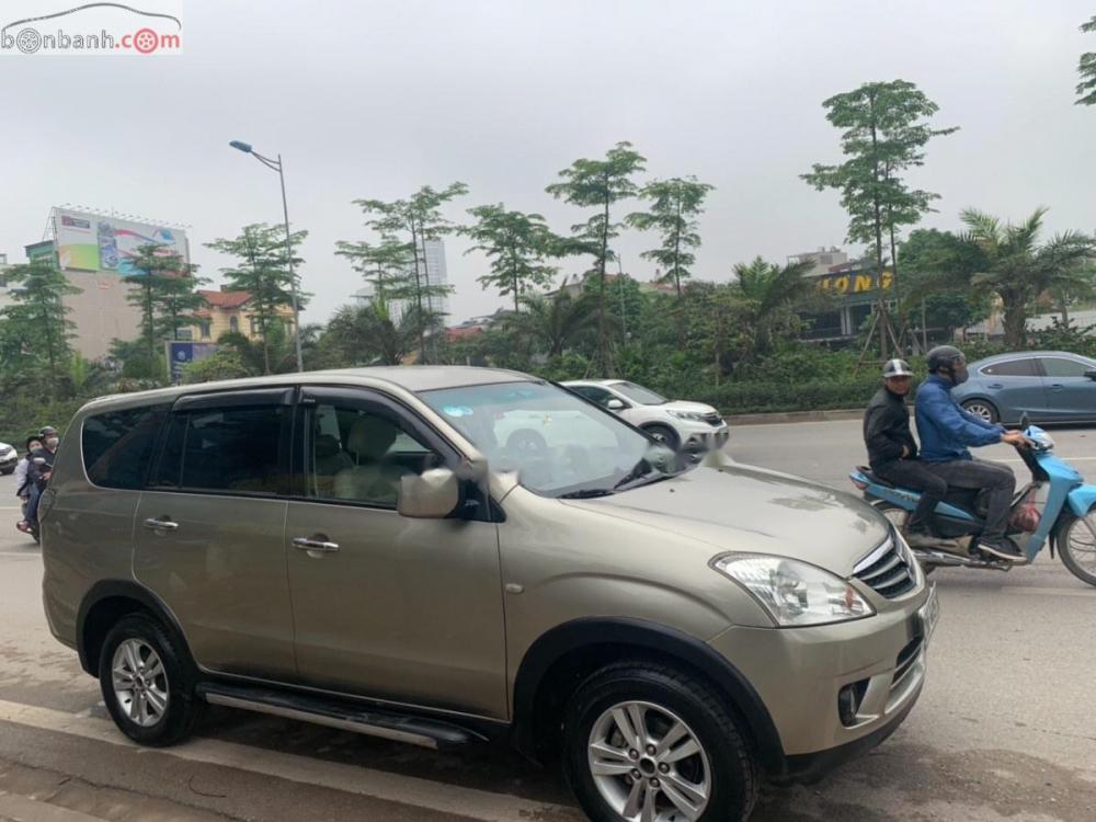 Mitsubishi Zinger GLS 2.4 MT 2009 - Cần bán Mitsubishi Zinger GLS 2.4 MT sản xuất năm 2009, xe gia đình sử dụng nên giữ gìn