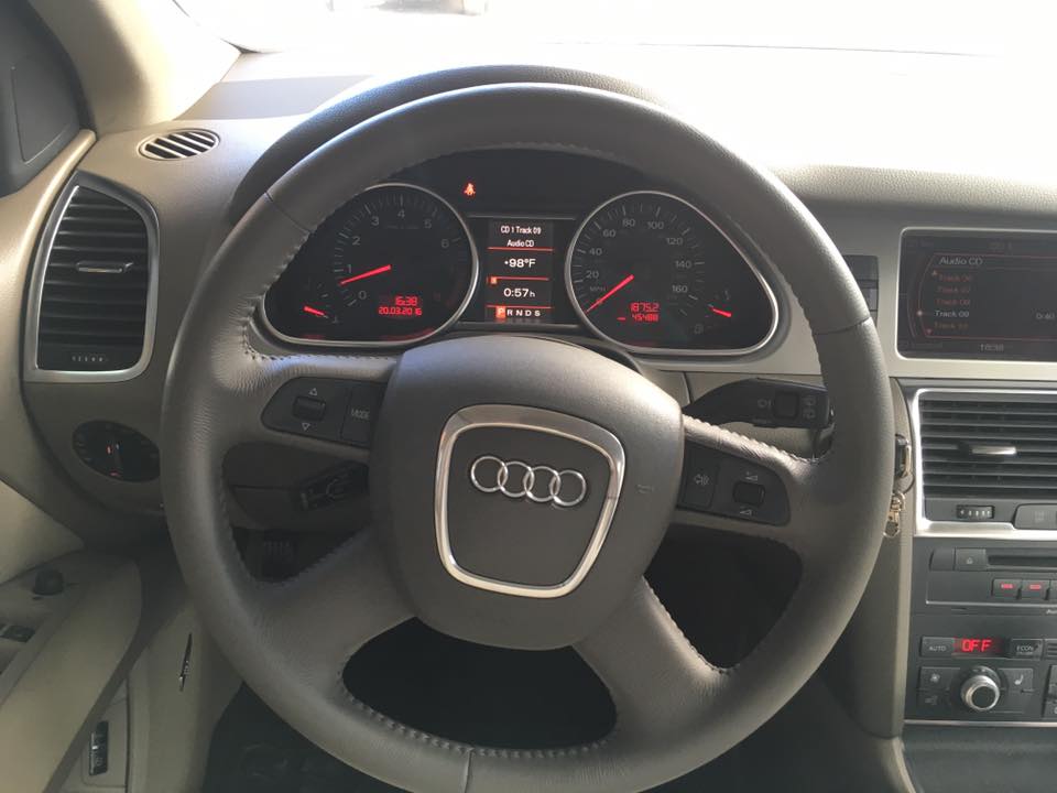 Audi Q7 AT 2008 - Audi Q7 model 2008 màu đen, bản full option nhập khẩu