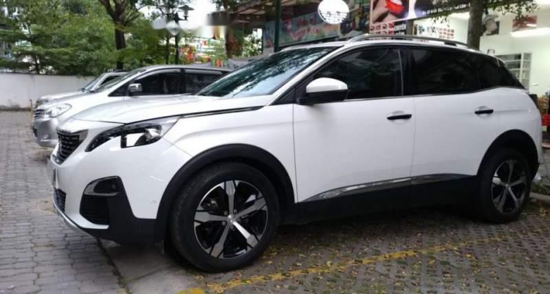 Peugeot 3008   2018 - Bán lại chiếc Peugeot 3008 biển số TP HCM, SX 2018, xe 1 đời chủ