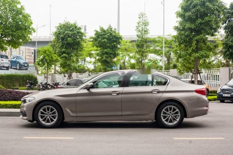 BMW 5 Series    520i 2019 - Bán BMW 520i 2019 nhập khẩu nguyên chiếc tại Đức, mới 100%, giá tốt, nhiều ưu đãi, quà tặng hấp dẫn