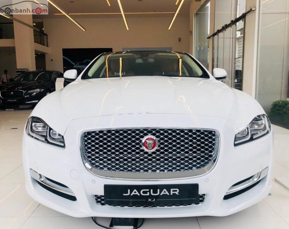 Jaguar XJ series L Portfolio 2019 - Bán ô tô Jaguar XJ series L Portfolio đời 2019, màu trắng, xe nhập