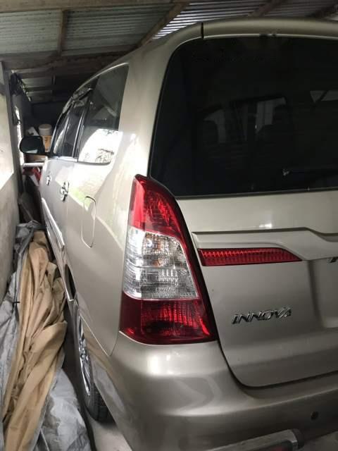 Toyota Innova 2015 - Bán Toyota Innova năm sản xuất 2015 như mới, 670 triệu