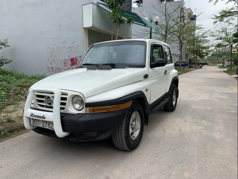 Ssangyong Korando   2004 - Bán Ssangyong Korando năm 2004, màu trắng, nhập khẩu