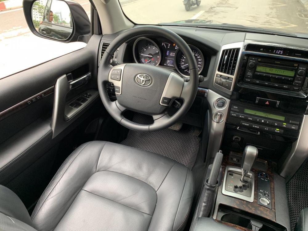Toyota Land Cruiser 4.6 2014 - Bán Toyota Land Cruiser 4.6 sx 2014 tên công ty xuất hoá đơn cao