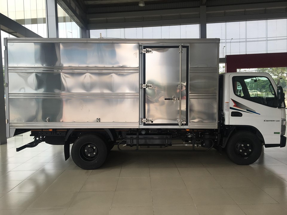 Genesis 4.99 2019 - Bán Fuso Canter 4.99 năm sản xuất 2019, màu trắng, xe nhập, ưu đãi 10.000.000VND