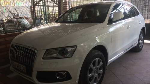 Audi Q5   2.0 AT  2014 - Cần bán lại xe Audi Q5 2.0 AT sản xuất 2014, màu trắng, xe nhập