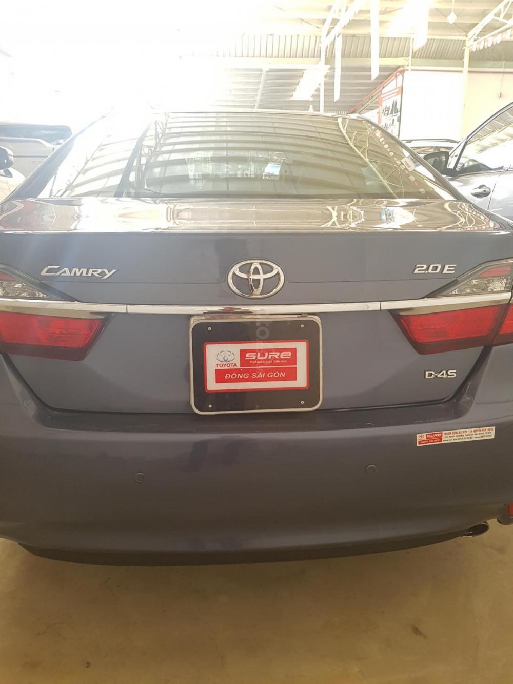 Toyota Camry E 2015 - Bán Camry E, 2015, xanh lam, 889TR, (còn thương lượng), có vay, liên hệ Trung 036 686 7378 để được hỗ trợ giá tốt ạ
