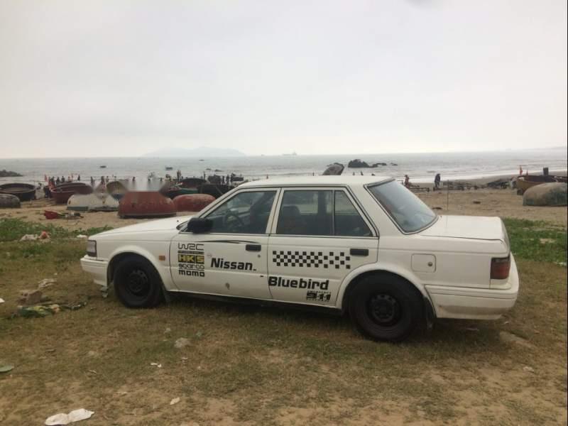 Nissan Bluebird   1986 - Bán Nissan Bluebird đời 1986, màu trắng