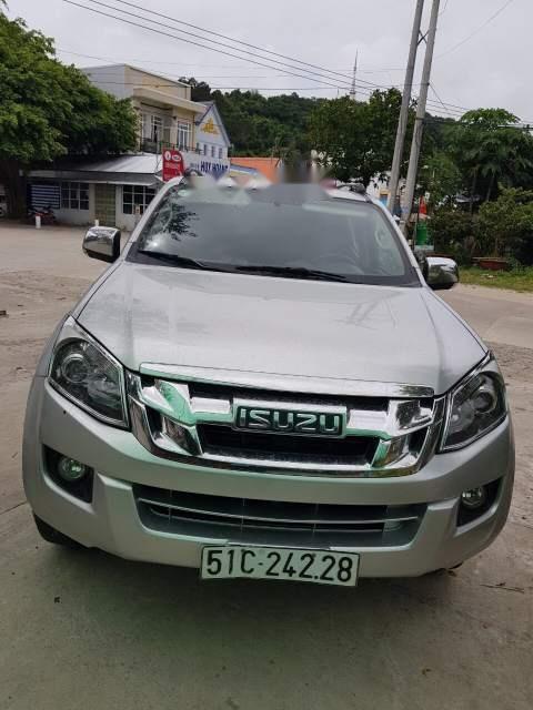 Isuzu Dmax MT 2013 - Bán xe Isuzu Dmax MT đời 2013, màu bạc, nhập khẩu  