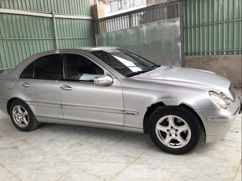 Mercedes-Benz C class C200  2002 - Bán Mercedes C200 đời 2002, màu bạc số sàn