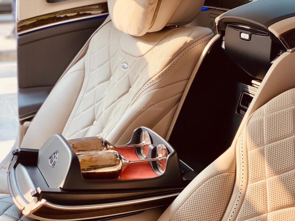 Mercedes-Benz Maybach S400 2017 - Bán ô tô Mercedes S400 Maybach model 2017, màu độc duy nhất Việt Nam