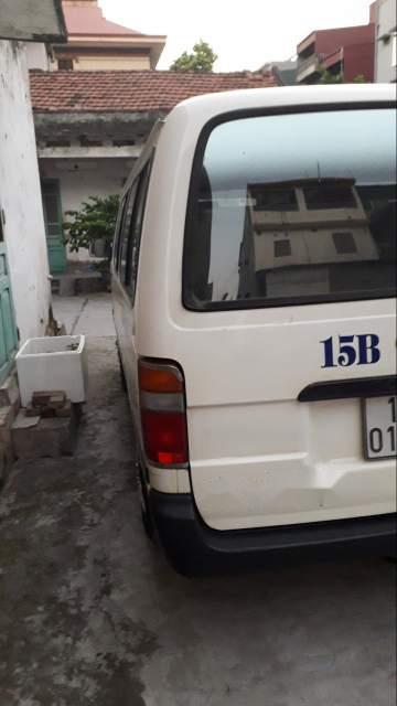 Toyota Hiace   2002 - Bán xe Toyota Hiace đời 2002, màu trắng, xe tốt, hoạt động bình thường, không va quệt