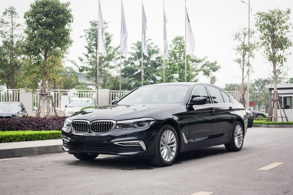 BMW 5 Series 530i 2019 - Khuyến mại cực lớn từ BMW năm 2019