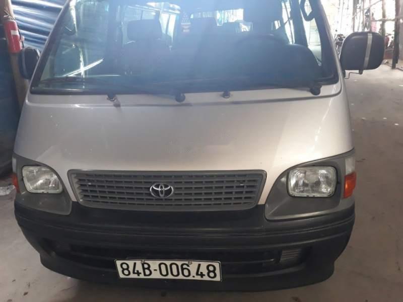 Toyota Hiace    2003 - Cần bán Toyota Hiace năm 2003, màu bạc, giá chỉ 85 triệu