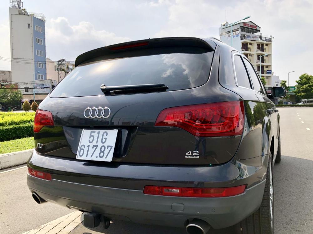 Audi Q7 2007 - Audi Q7 nhập Đức model 2008 hàng full, xe đã lên form 2011 rất đẹp, màu nâu vào đủ đồ chơi, số tự động 8 cấp