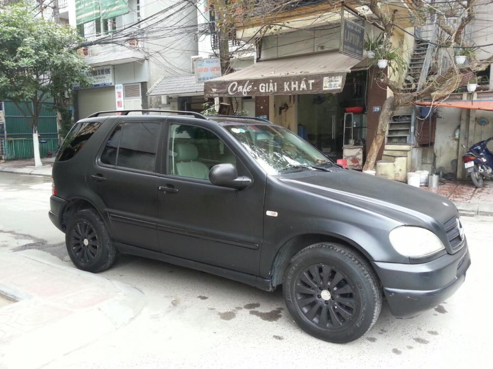 Mercedes-Benz ML Class ML-320 2002 - Đi nước ngoài cần bán gấp Mercedes ML-320