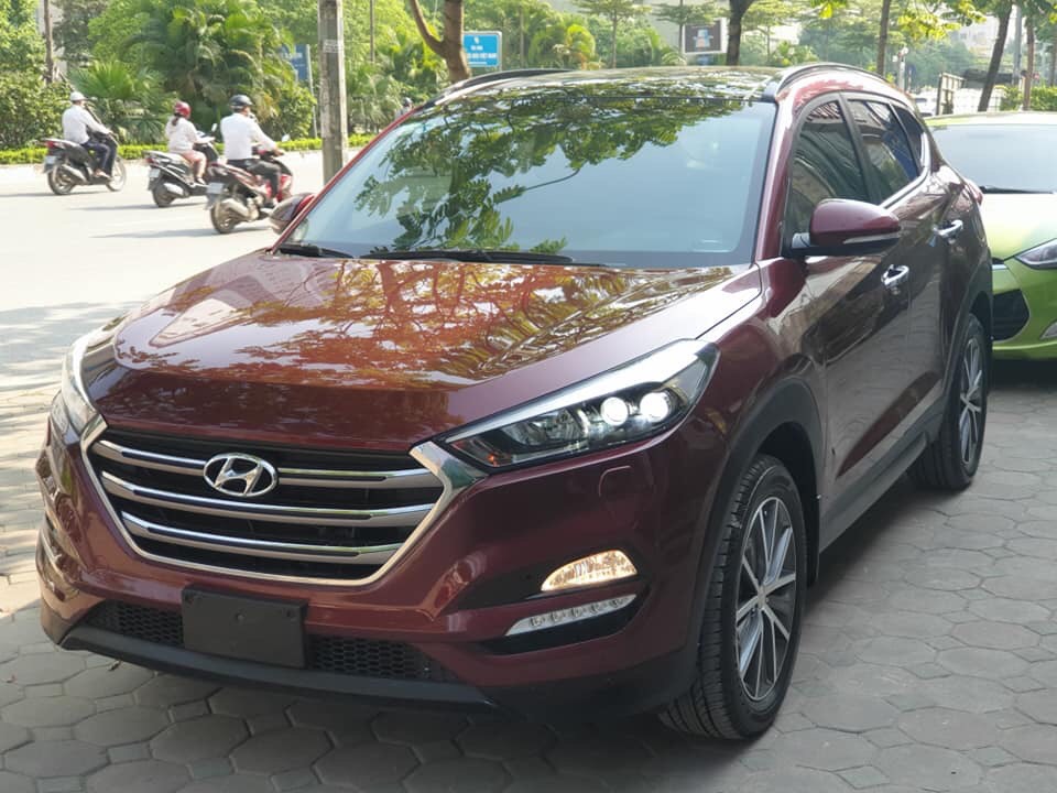 Hyundai Tucson 2.0AT   2015 - Bán Tucson 2.0 AT đặc biệt - nhập khẩu nguyên chiếc. Biển thành phố. Giá 829tr - có thương lượng