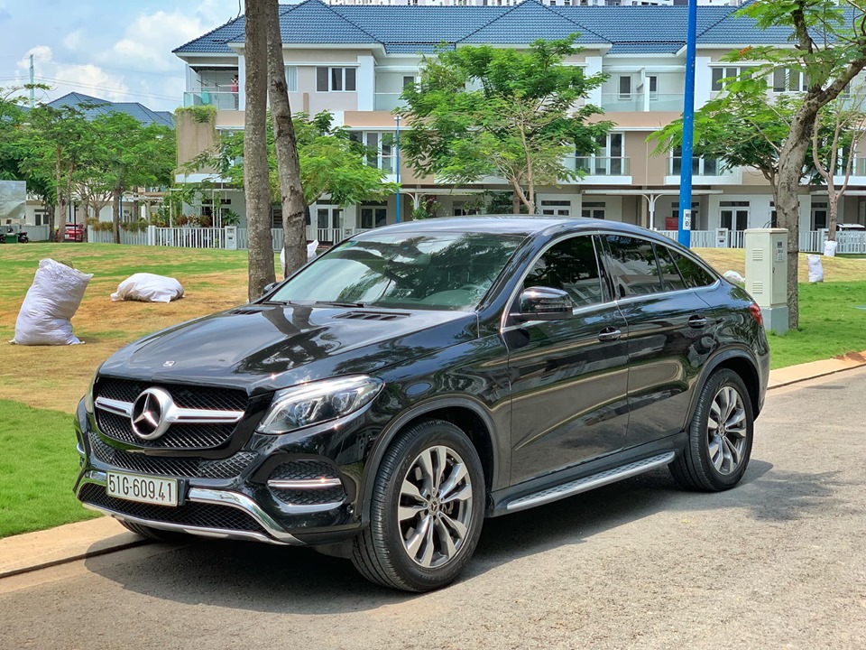 Mercedes-Benz GLE-Class GLE400 2018 - Bán xe Mercedes GLE400 coupe đen 2018 chính hãng dòng xe siêu sang