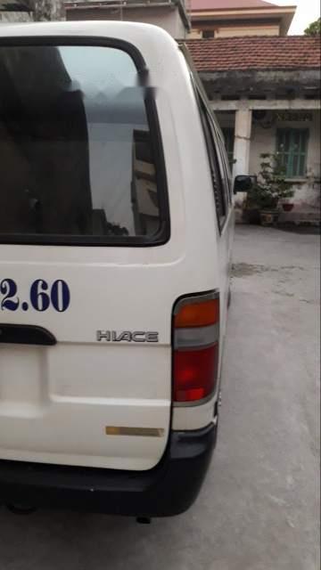 Toyota Hiace   2002 - Bán xe Toyota Hiace đời 2002, màu trắng, xe tốt, hoạt động bình thường, không va quệt