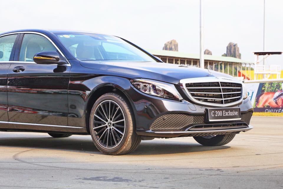 Mercedes-Benz C class 2019 - Bán xe Mercedes C200 Exclusive 2019: Thông số, giá lăn bánh (12/2019) tặng 50% phí trước bạ