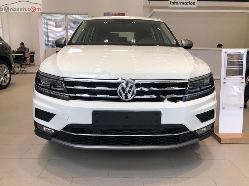 Volkswagen Tiguan Allspace 2018 - Cần bán Volkswagen Tiguan Allspace năm sản xuất 2018, màu trắng, nhập khẩu 