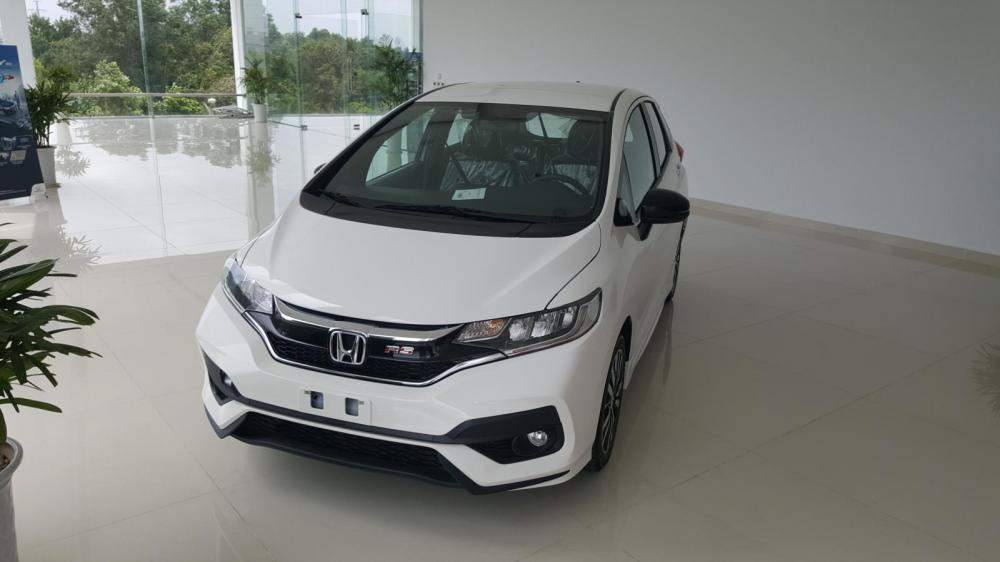 Honda Jazz V 2019 - [SG] Bán Honda Jazz, màu trắng - Nhập Thái Lan - Tặng hơn 100 triệu - xin LH: 0901.898.383