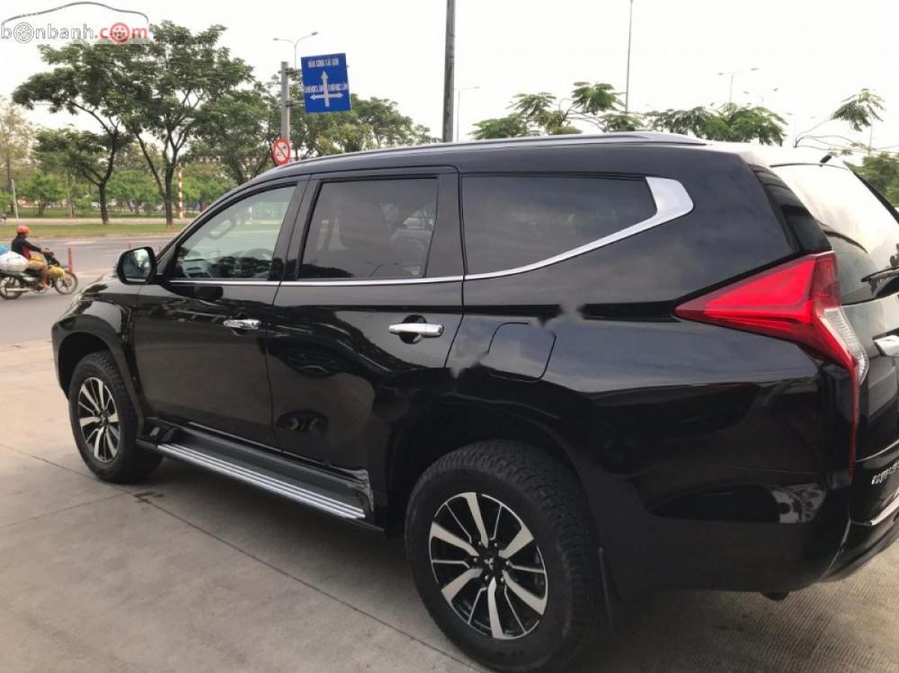 Mitsubishi Pajero Sport 3.0G 4x2 AT 2018 - Bán Mitsubishi Pajero Sport 3.0G 4x2 AT 2018, màu đen, nhập khẩu