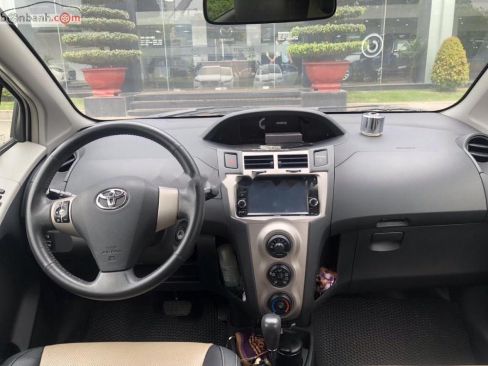 Toyota Yaris 1.3 AT 2010 - Bán Toyota Yaris 1.3 AT 2010, màu trắng, nhập khẩu