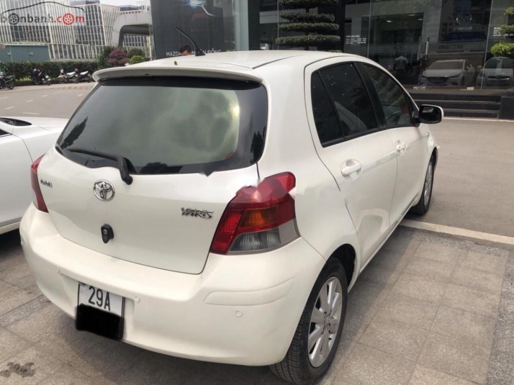 Toyota Yaris 1.3 AT 2010 - Bán Toyota Yaris 1.3 AT 2010, màu trắng, nhập khẩu