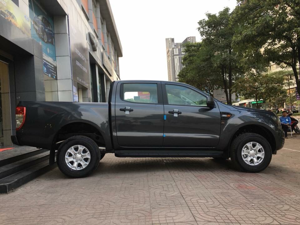 Ford Ranger XLS AT 4x2 2019 - Ford Thủ Đô bán xe Ranger XLS AT 1 cầu số tự động, đủ màu, trả góp 85% giao xe toàn quốc