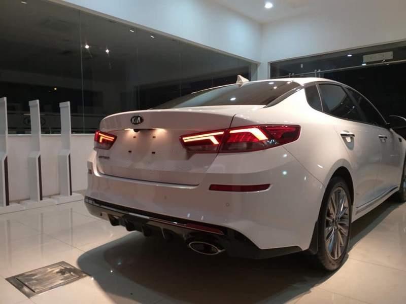 Kia Optima  2.0AT 2019 - Bán Kia Optima sản xuất năm 2019, màu trắng