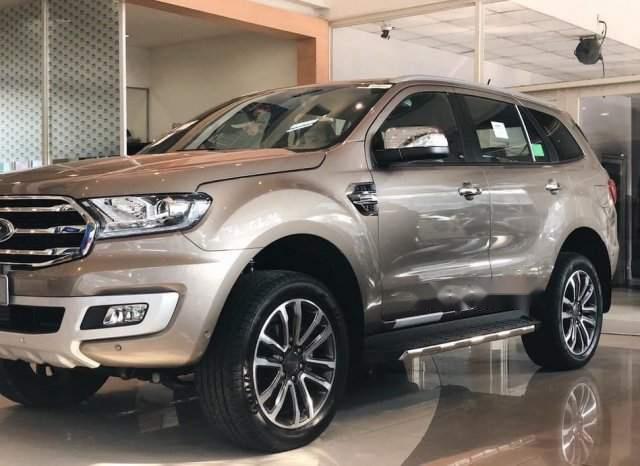 Ford Everest  Ambiente 2.0L 4x2 MT 2019 - Bán xe Ford Everest sản xuất 2019, xe nhập, giá canh tranh