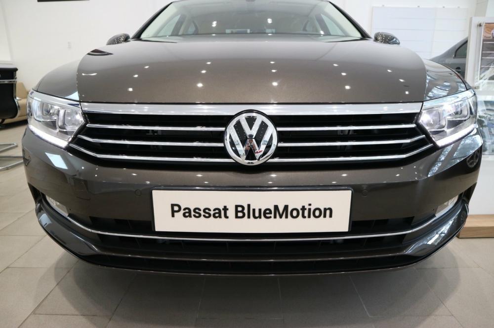 Volkswagen Passat   Bluemotion 2018 - Bán Passat Bluemotion 4 chỗ nhập Đức, giao ngay