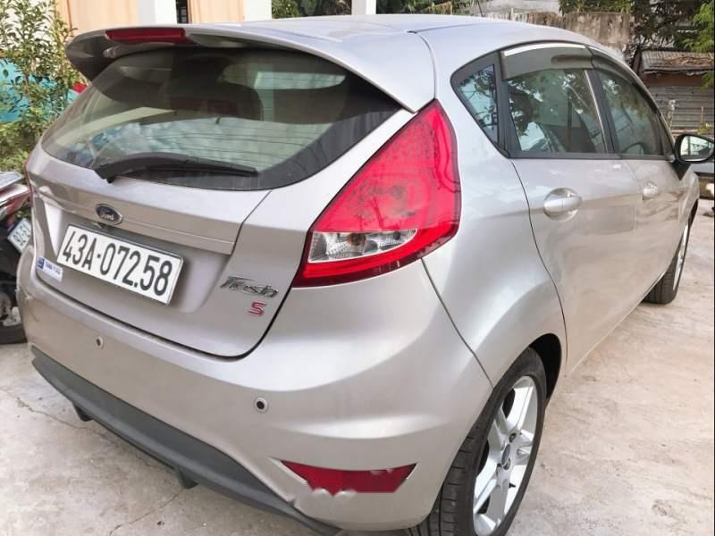 Ford Fiesta    2013 - Cần bán gấp Ford Fiesta sản xuất 2013, giá tốt