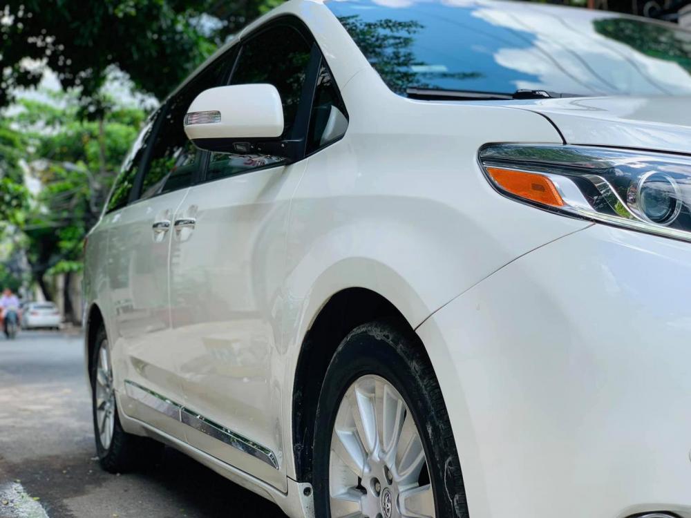 Toyota Sienna Limited 2013 - Bán Toyota Sienna Limited năm sản xuất 2013, màu trắng, nhập khẩu nguyên chiếc