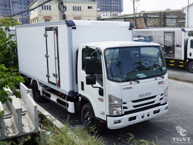 Isuzu NPR  85KE4 2019 - Bán ô tô Isuzu NPR85KE4 đời 2019, màu trắng, xe nhập, giá chỉ 730 triệu