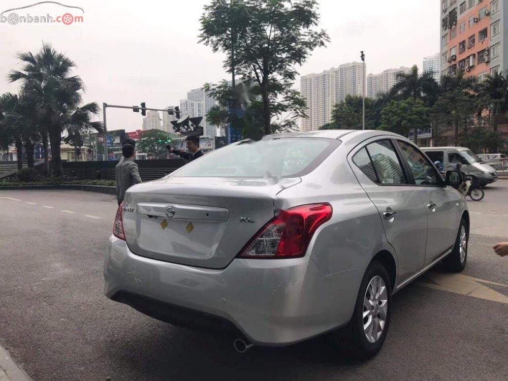 Nissan Sunny 2019 - Cần bán Nissan Sunny năm sản xuất 2019, màu bạc