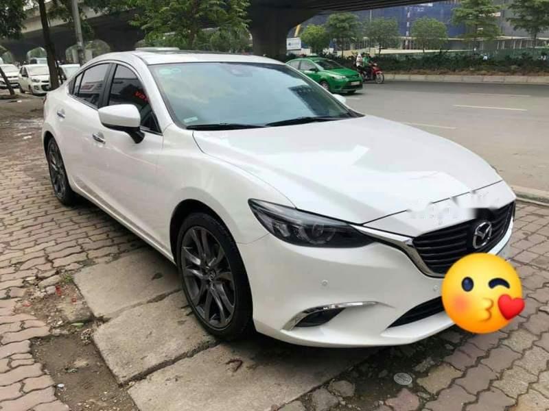 Mazda 6  Premium    2018 - Gia đình cần bán Mazda 6 bản Premium đặc biệt cuối 2018, mới đi được 4700km