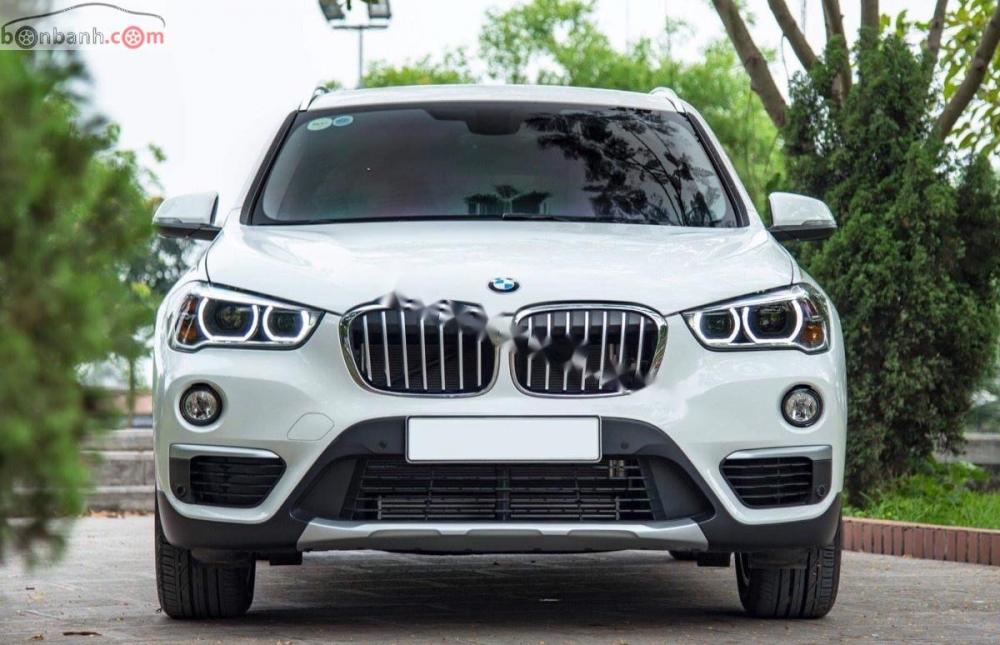 BMW X1 2018 - Cần bán xe BMW X1 2018, màu trắng, xe nhập