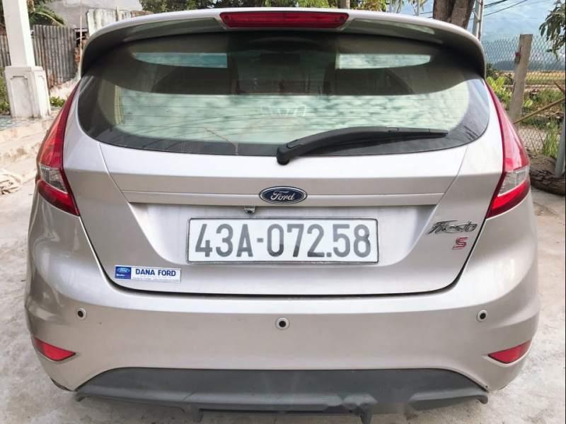 Ford Fiesta    2013 - Cần bán gấp Ford Fiesta sản xuất 2013, giá tốt