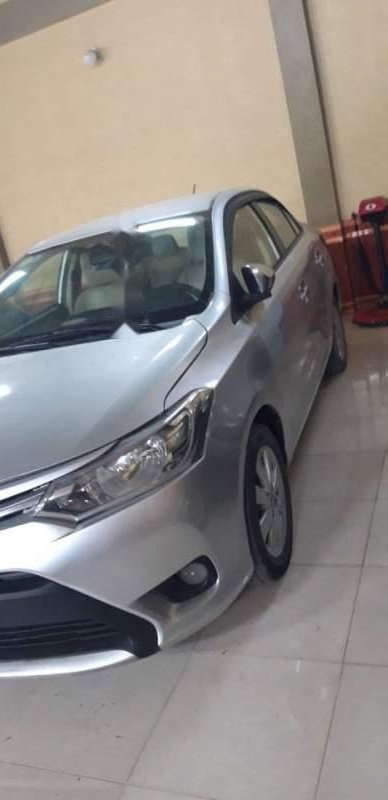 Toyota Vios   2014 - Bán xe Toyota Vios đời 2014, màu bạc, xe đẹp không lỗi gì cả