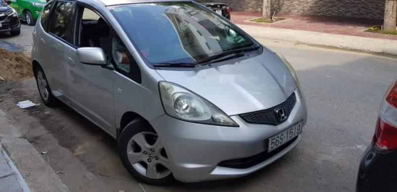 Honda Jazz   2010 - Cần bán xe Honda Jazz hàng nhập khẩu Thái Lan, mọi thứ còn nguyên thuỷ như ban đầu