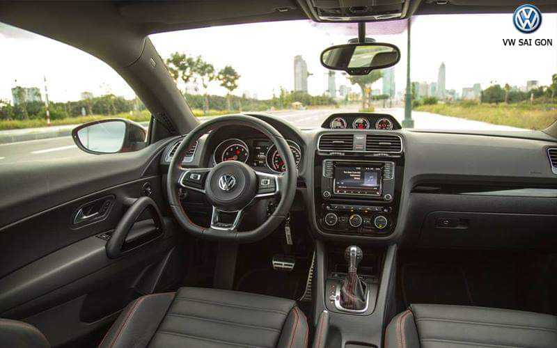 Volkswagen Scirocco 2019 - Xe Đức form thể thao, dáng siêu xe, giá hợp lý, 300 mã lực lái mạnh
