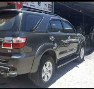 Toyota Fortuner   2010 - Bán Toyota Fortuner 2010, màu xám, giá tốt