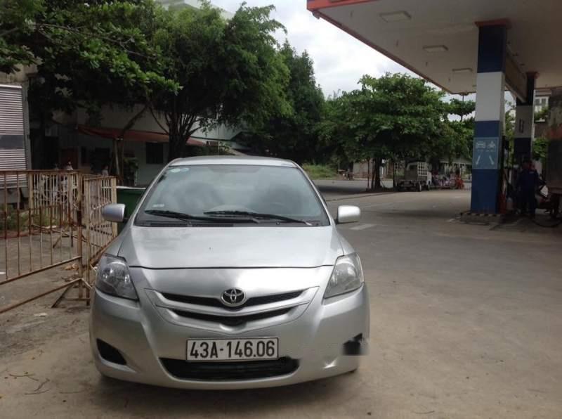 Toyota Vios 2010 - Cần bán Toyota Vios đời 2010, màu bạc